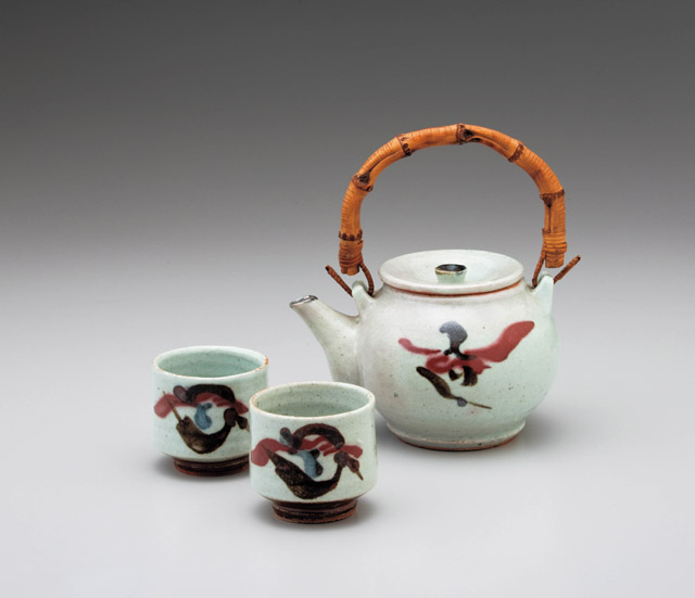 花絵茶器、1943年（河井寬次郎記念館）