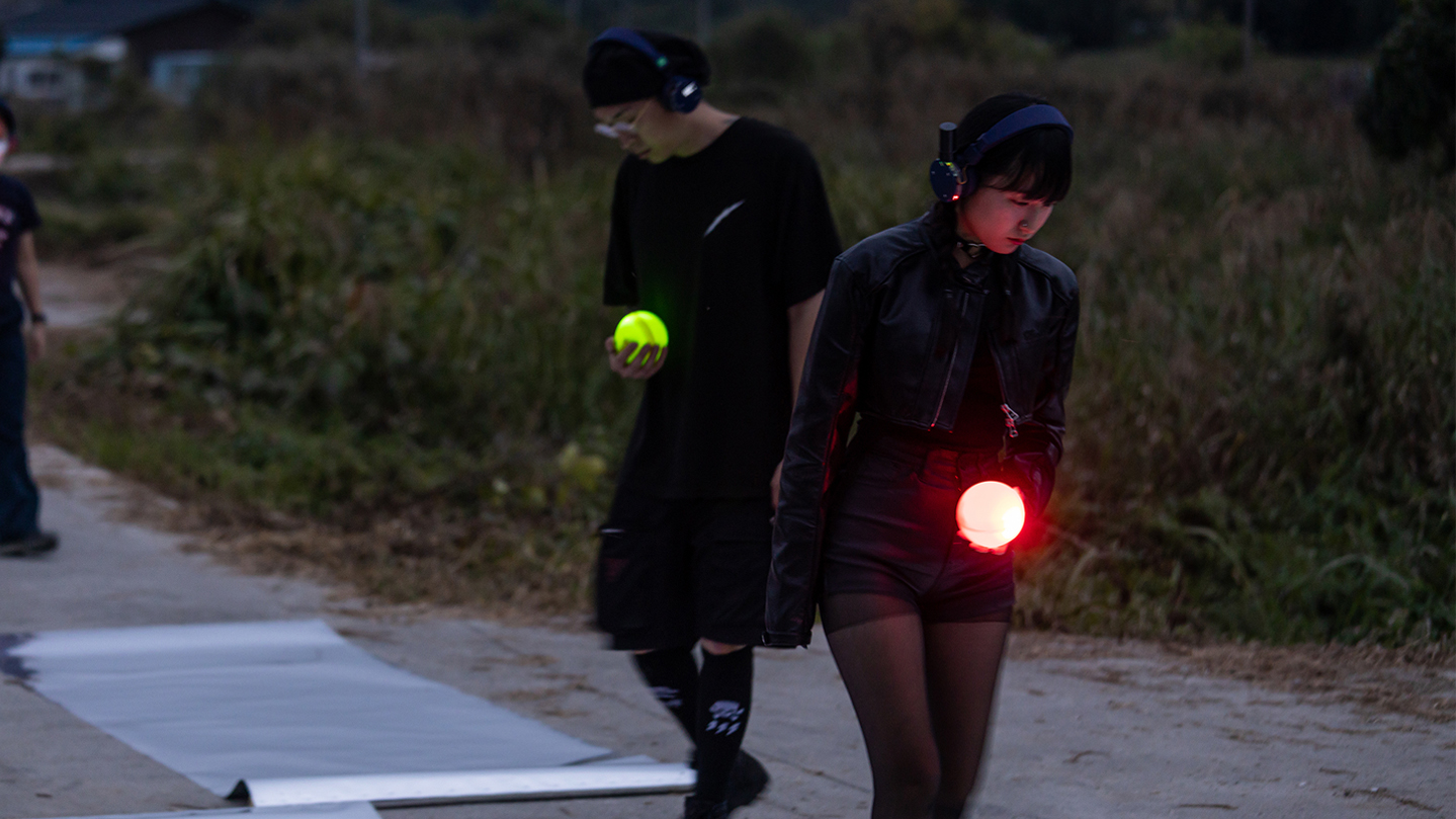 「”We Will Have a Serious Night” by Ghost Theater」2022、HongDong Reservoir Photo: ARKO